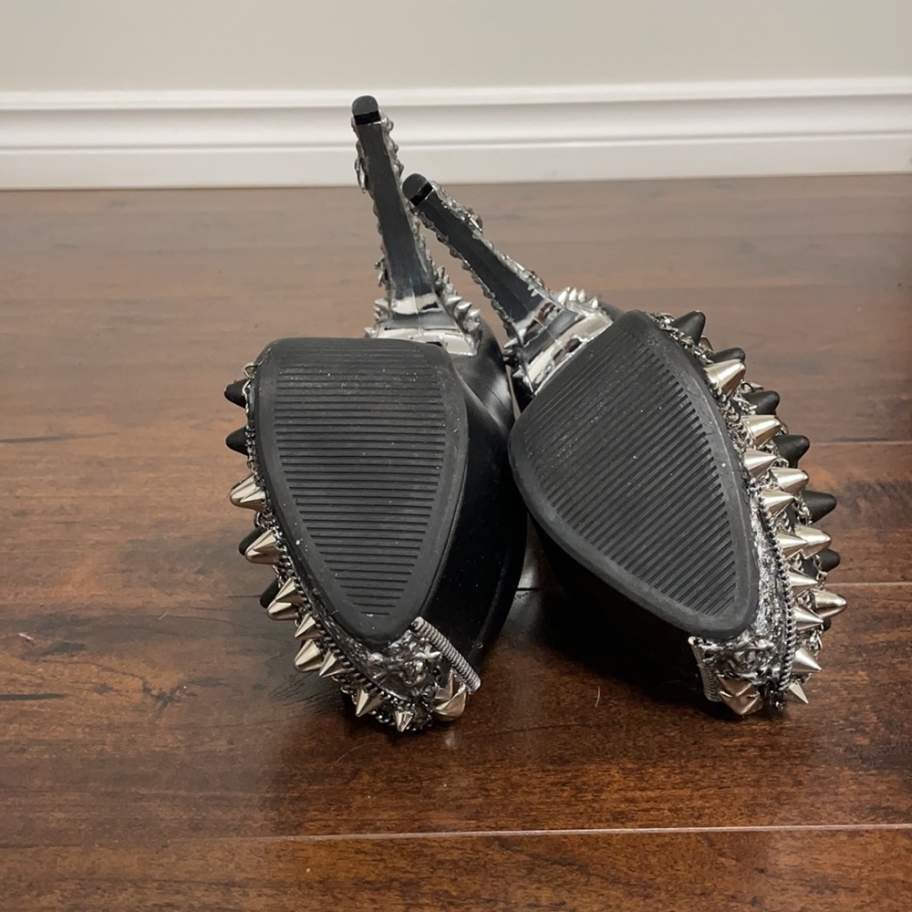 Spiked Studded Skull Zipper Chain High Heels - Picture 7 of 11